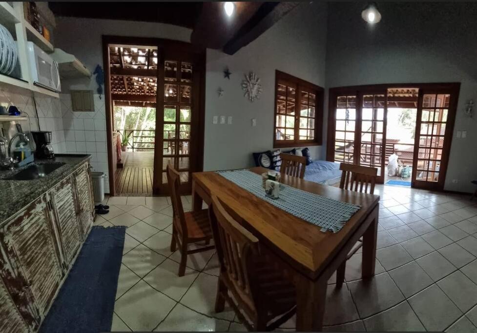 Casa Em Condominio. Ilhabela